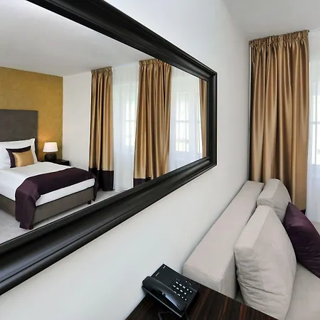 Aplend City Perugia Отель 3*