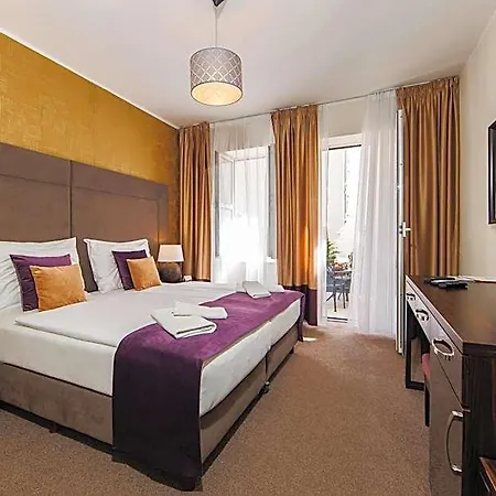 Hotel Aplend Perugia 3*