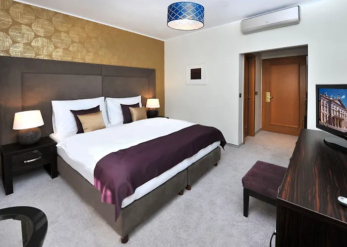 Hotel Aplend Perugia 3*