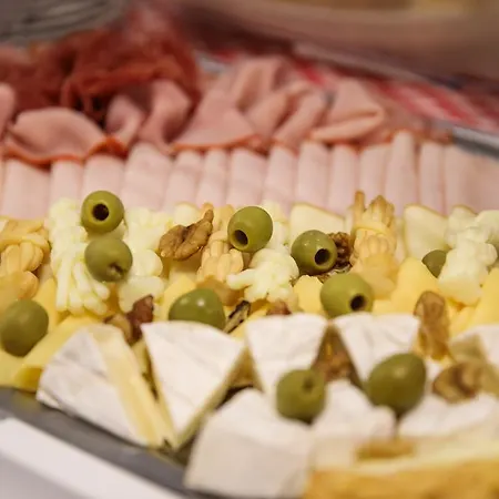 Aplend Perugia 3* Bratislava